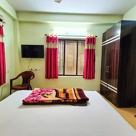Rest Inn Hotel Newtown Road Near Tata Medical Calcutta Extérieur photo