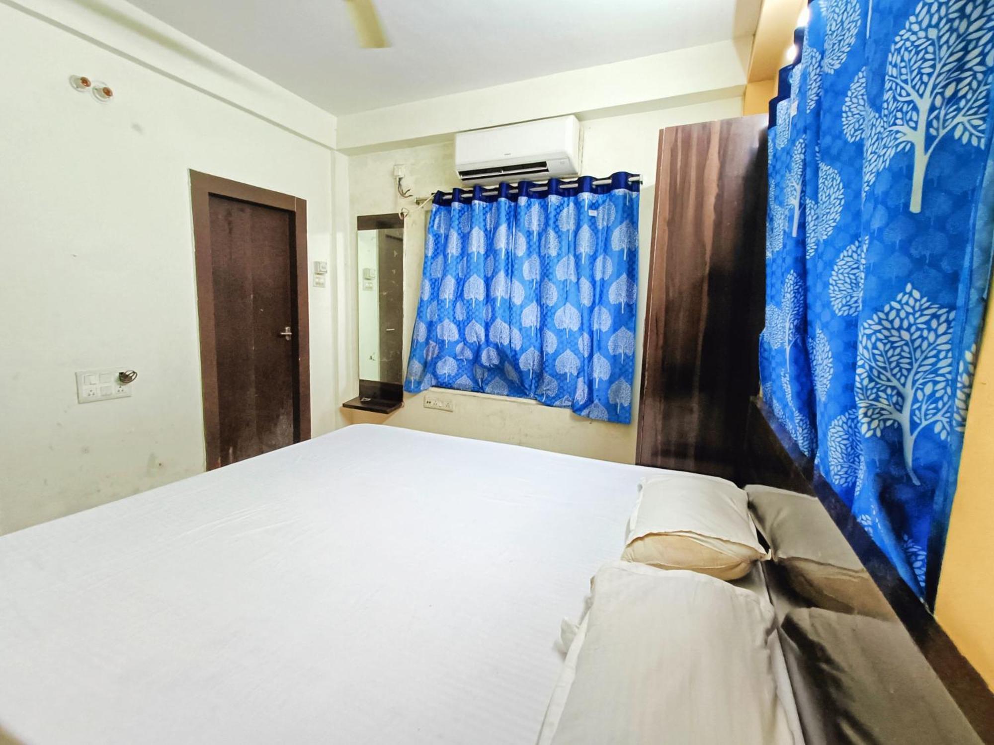 Rest Inn Hotel Newtown Road Near Tata Medical Calcutta Extérieur photo