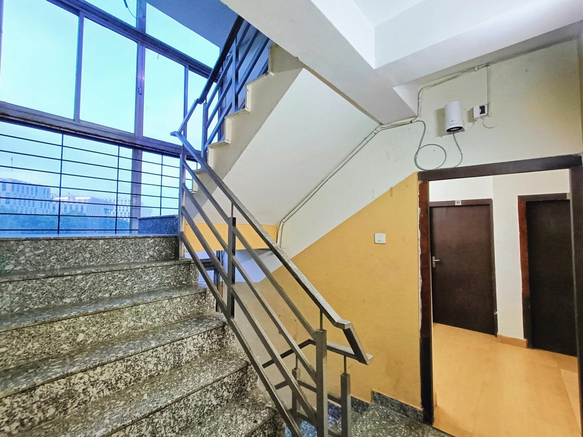 Rest Inn Hotel Newtown Road Near Tata Medical Calcutta Extérieur photo
