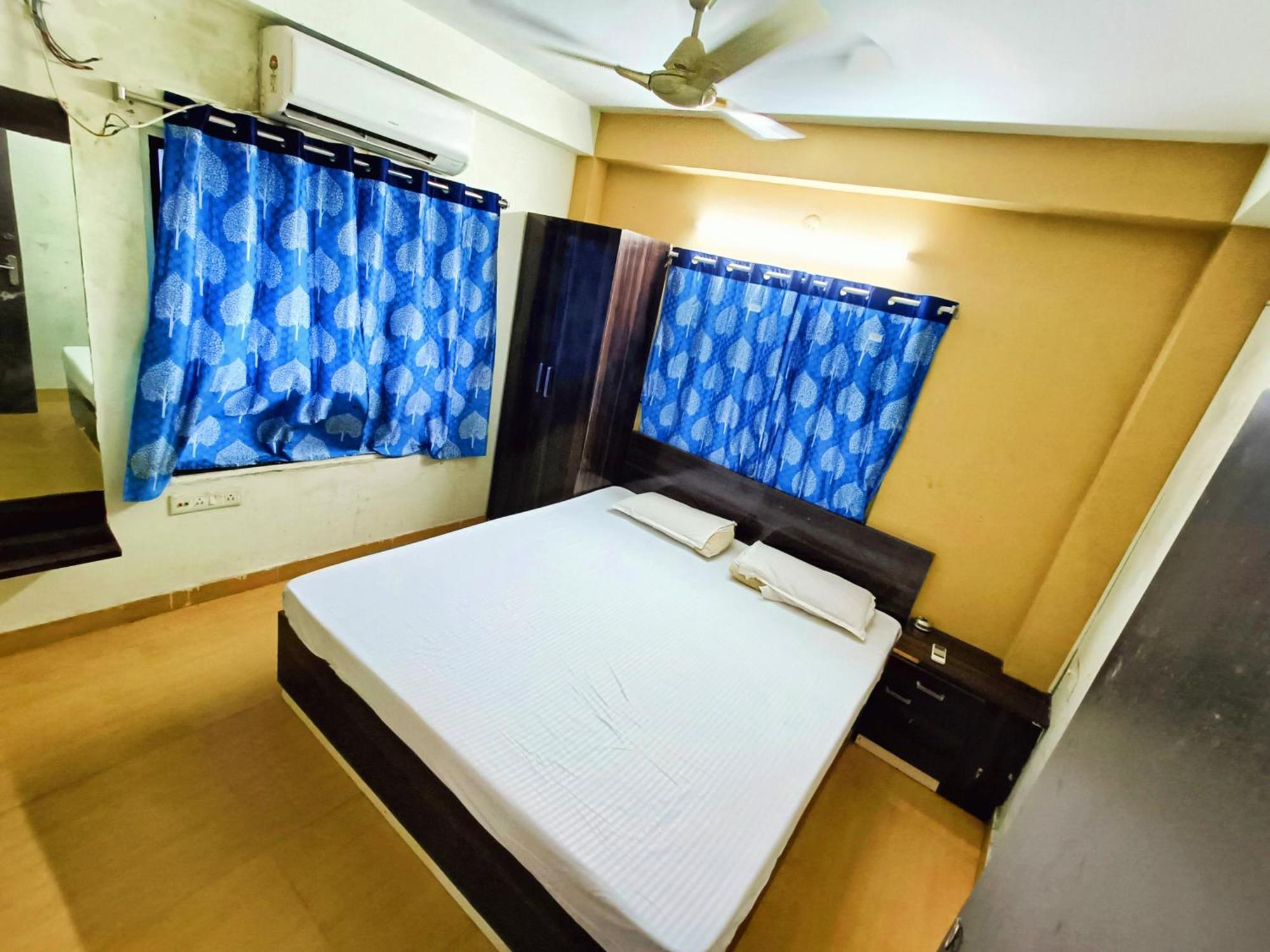Rest Inn Hotel Newtown Road Near Tata Medical Calcutta Extérieur photo