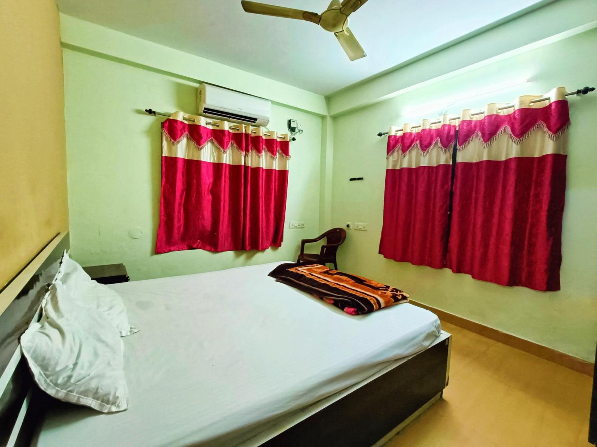Rest Inn Hotel Newtown Road Near Tata Medical Calcutta Extérieur photo