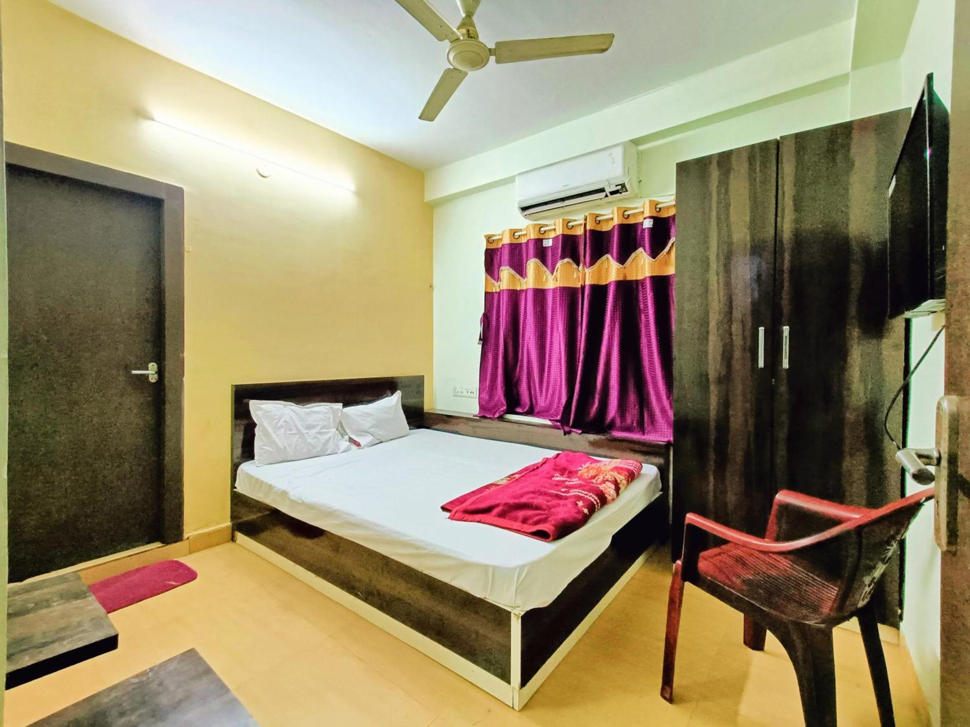 Rest Inn Hotel Newtown Road Near Tata Medical Calcutta Extérieur photo