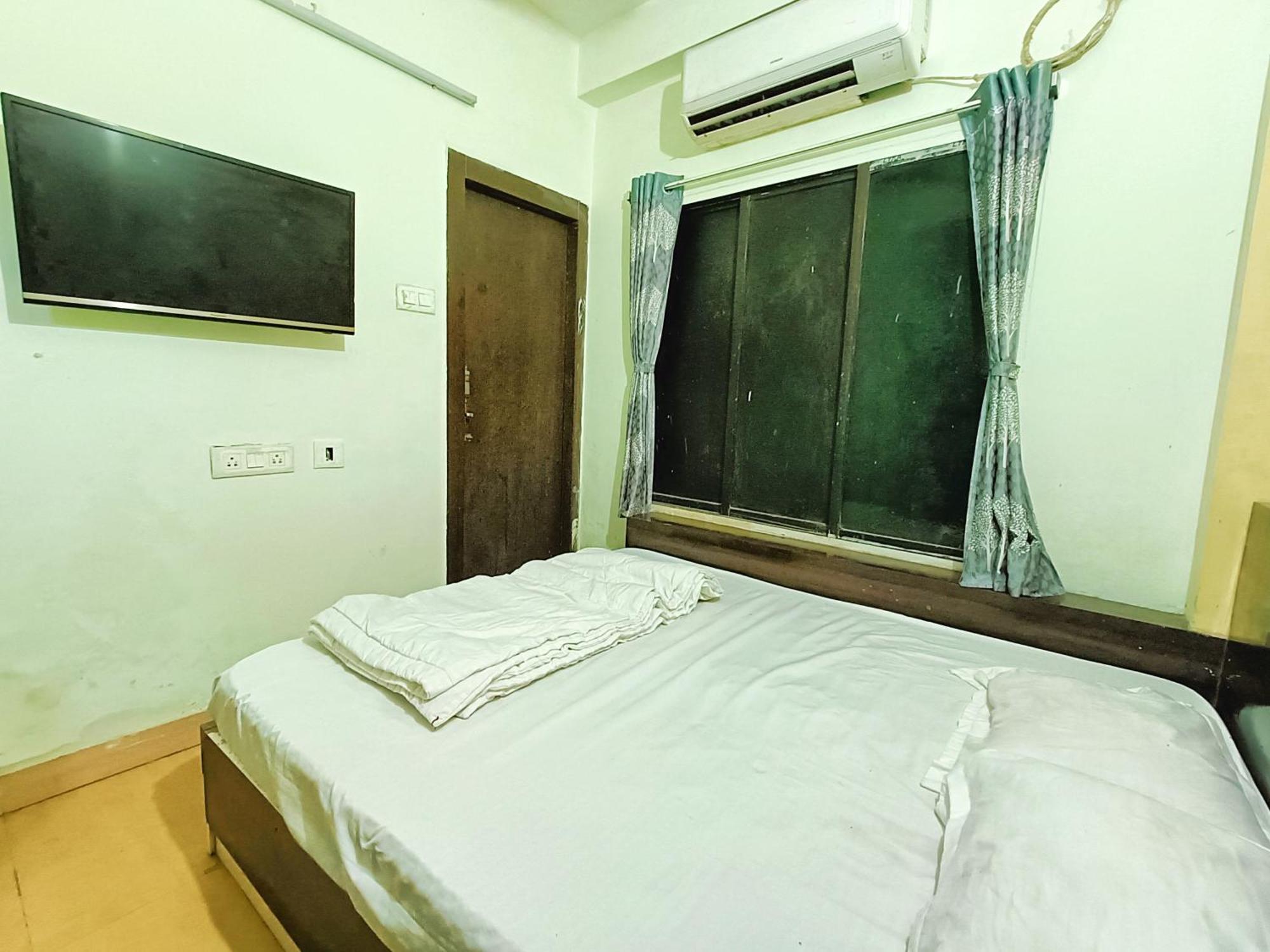 Rest Inn Hotel Newtown Road Near Tata Medical Calcutta Extérieur photo